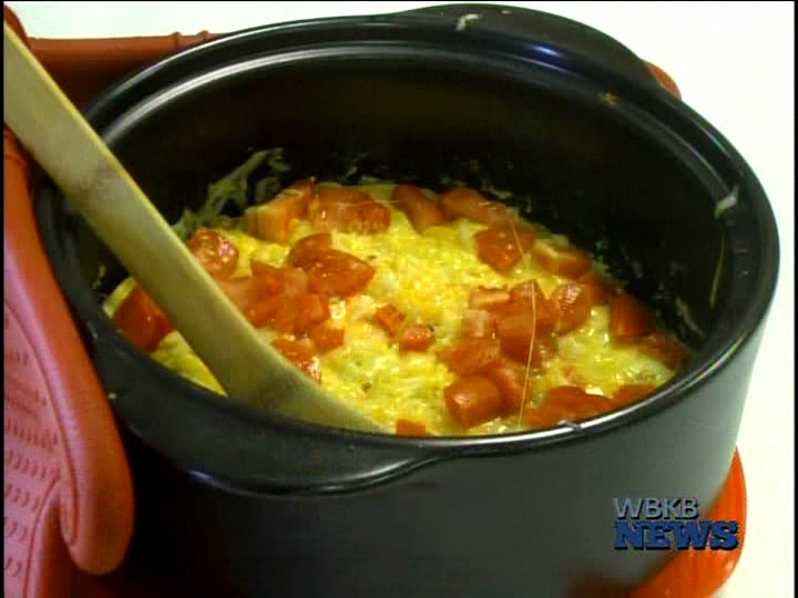 Cooking Class Held at Senior Citizens Center to Make Microwaving Meals Easy – WBKB 11